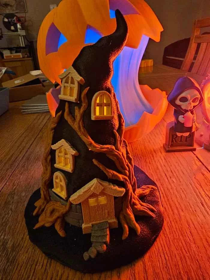 3D Printed Halloween Witchstead - Table Lamp