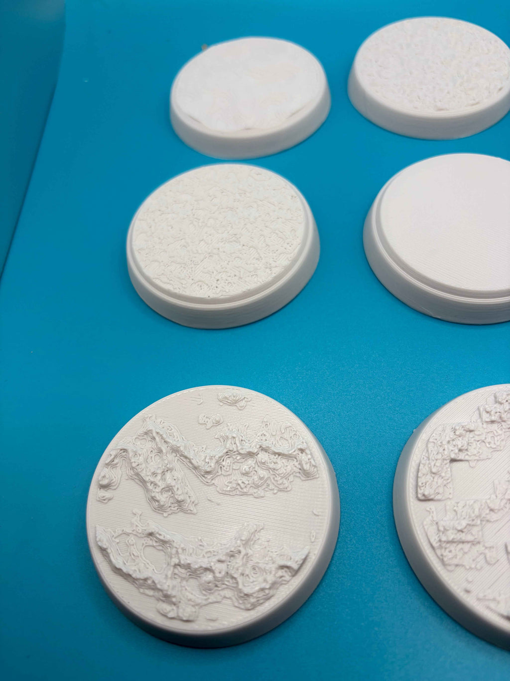 Textuered Round Bases 32mm Miniature Models Wargaming Warhammer 40K