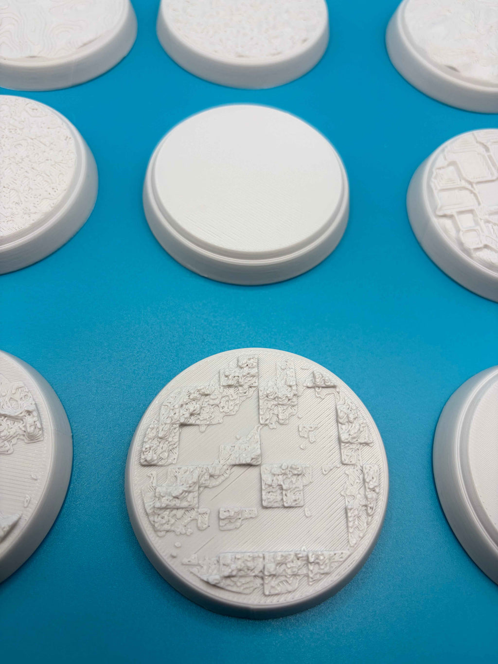 Textuered Round Bases 32mm Miniature Models Wargaming Warhammer 40K