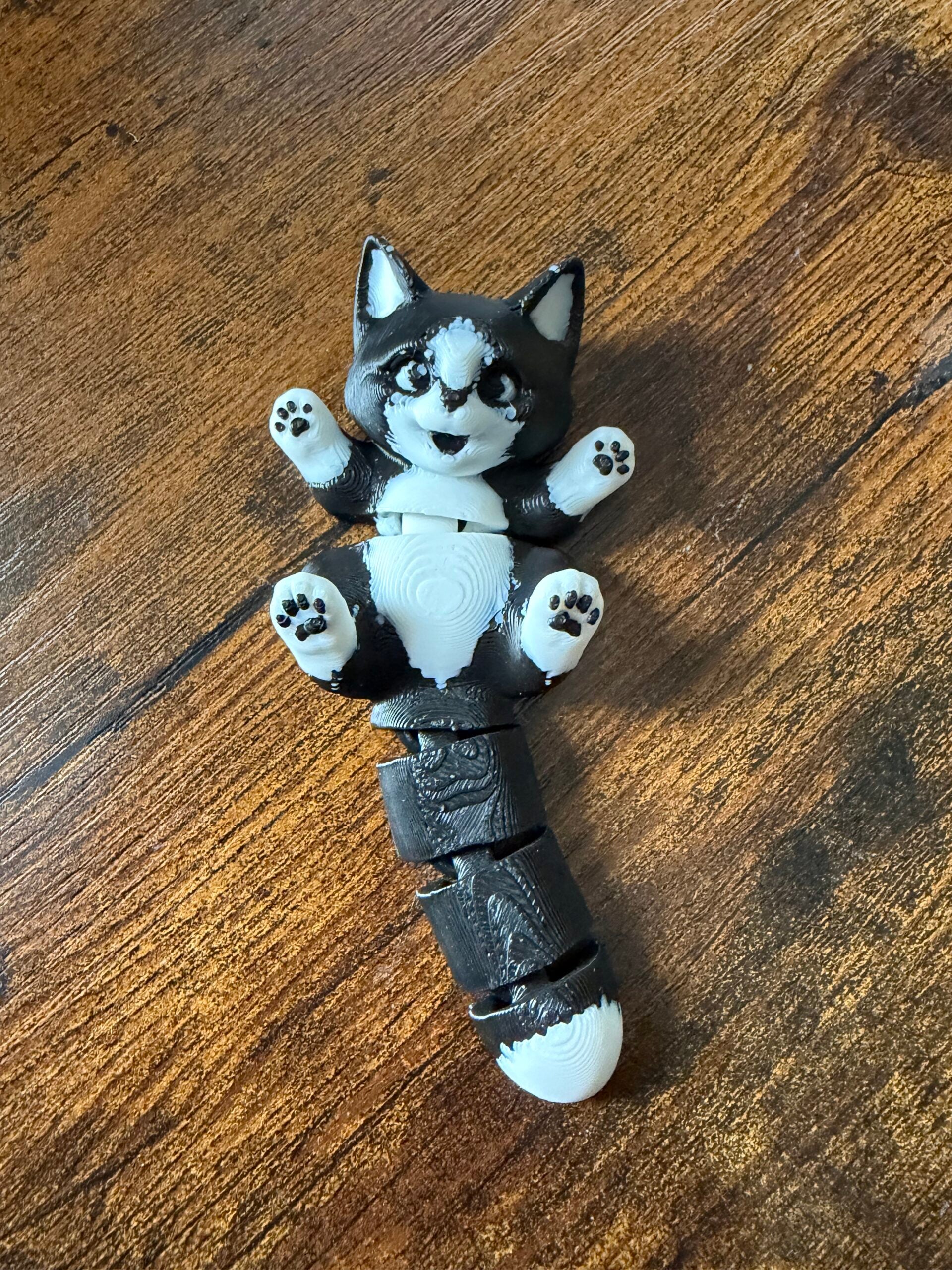 3D Printed Fidget Toy - Articulated Flexi Black & White Cat image 0