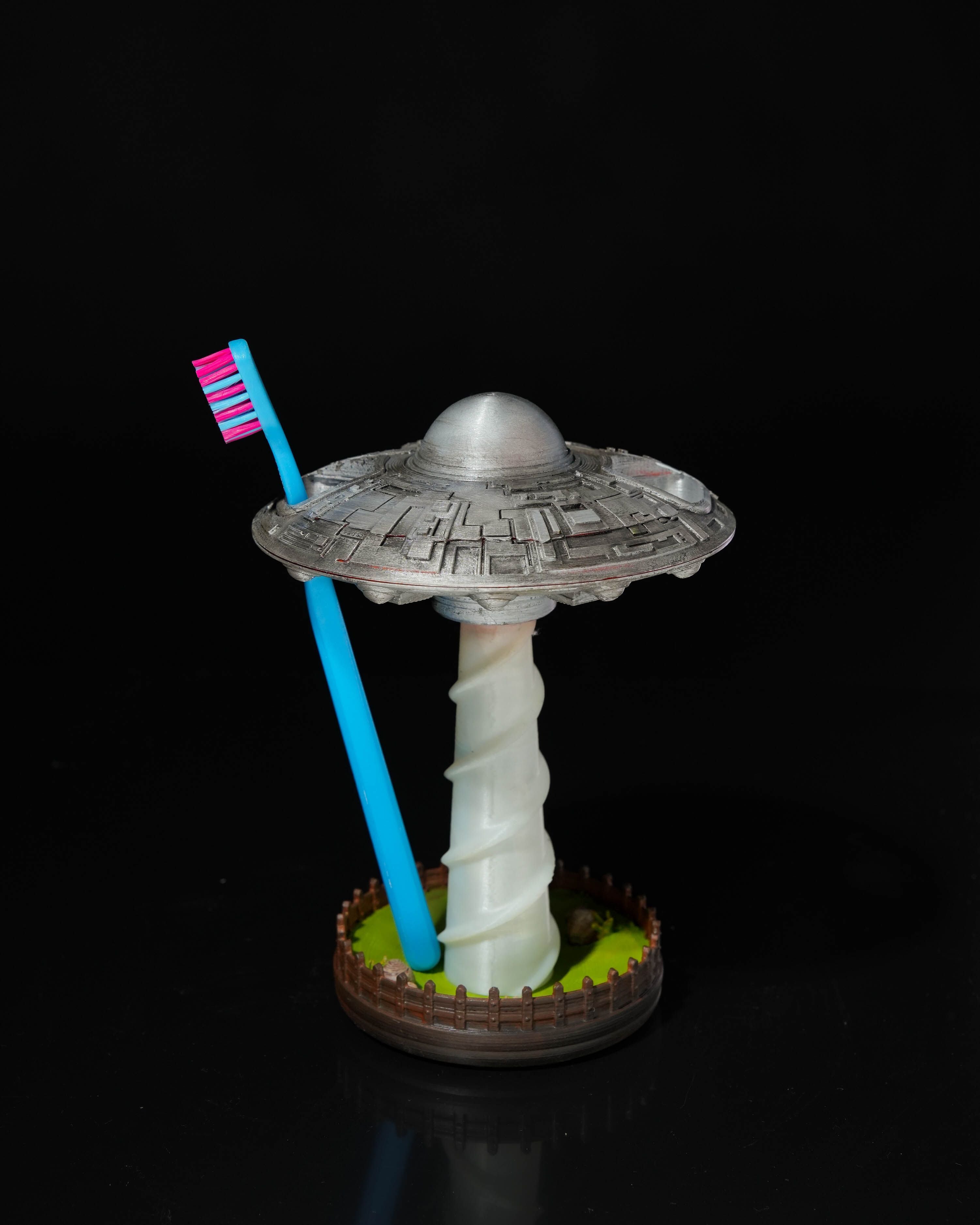 3D Printed Bathroom UFO Toothbrush Holder