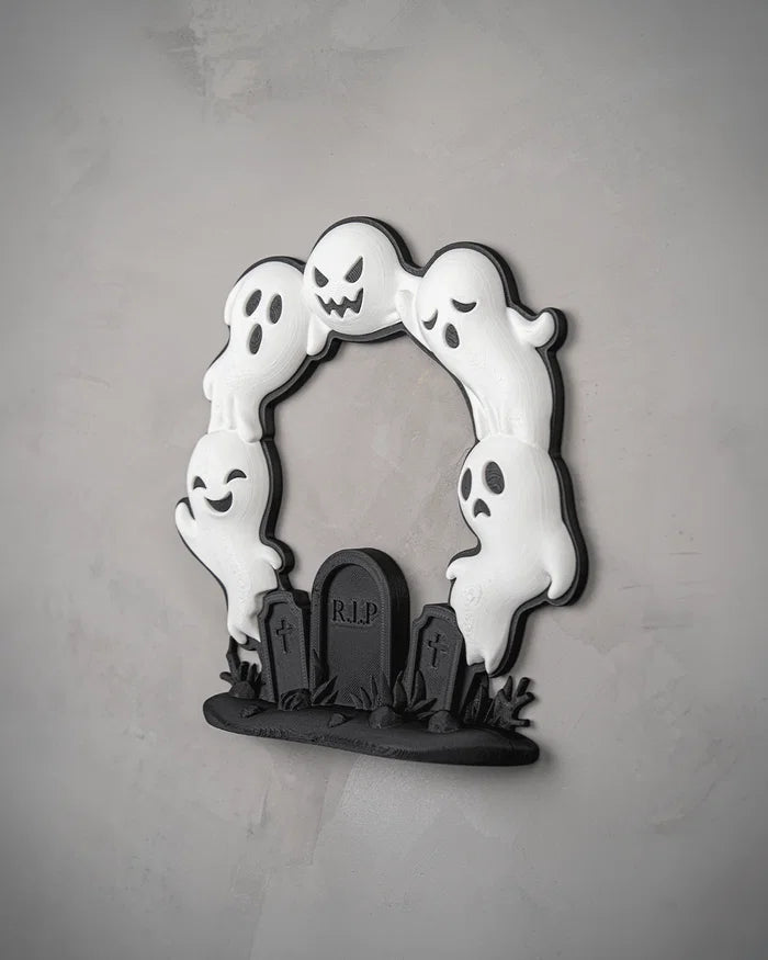3D Printed Halloween Ghost Arch - Wreath