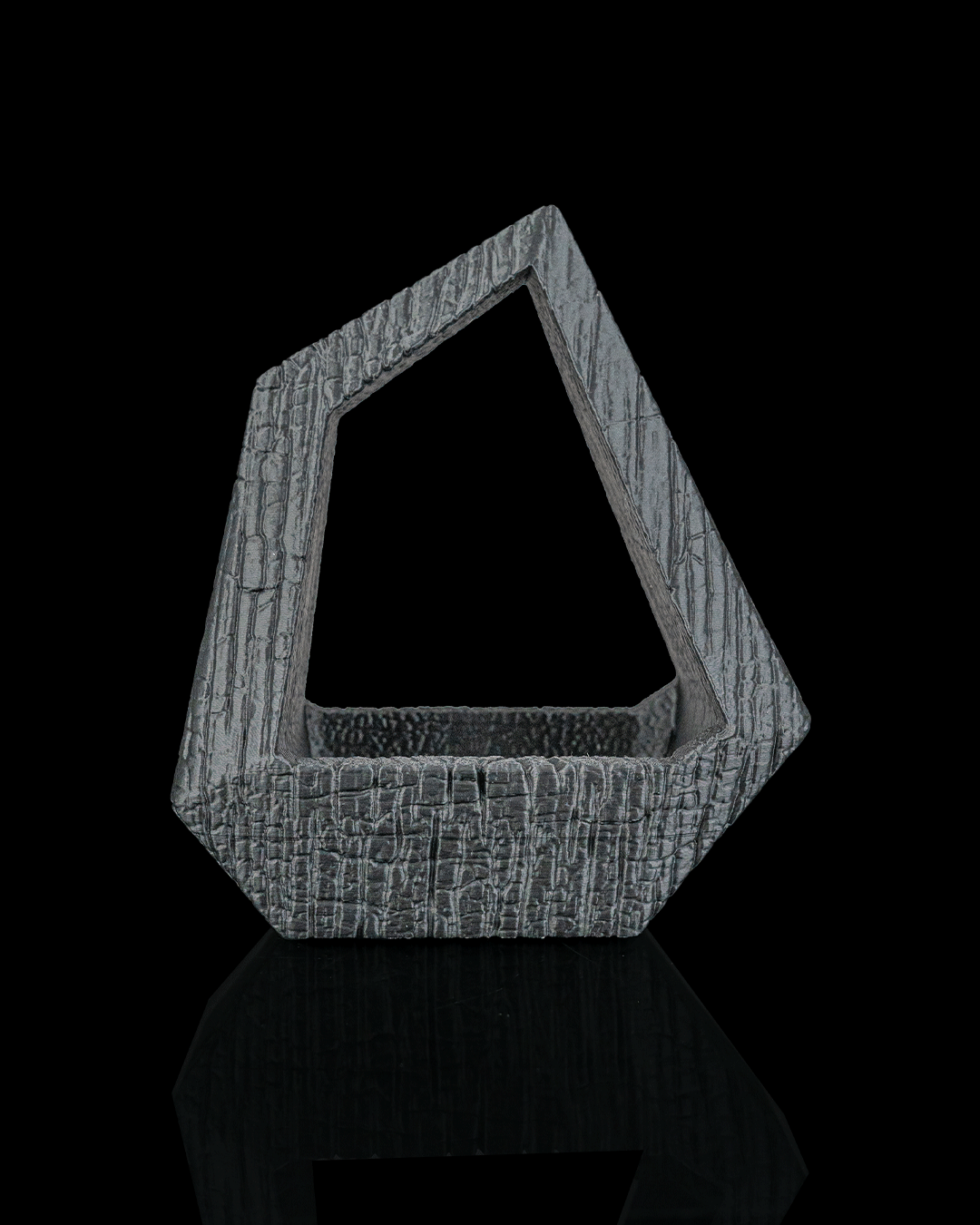 3D Printed Obsidian Frame - Self-Watering Planter