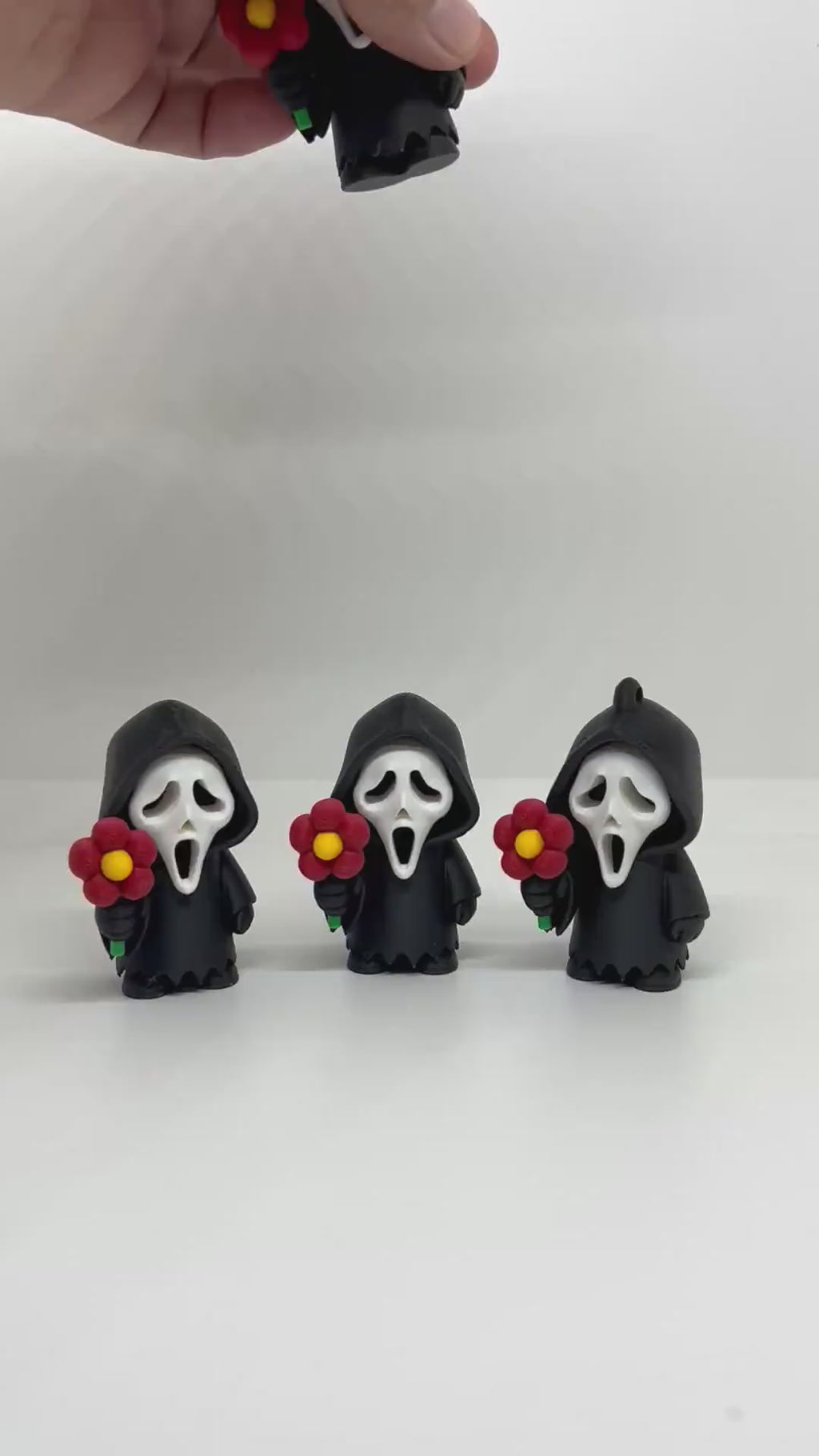3D Printed Keyring - Romantic Ghostface