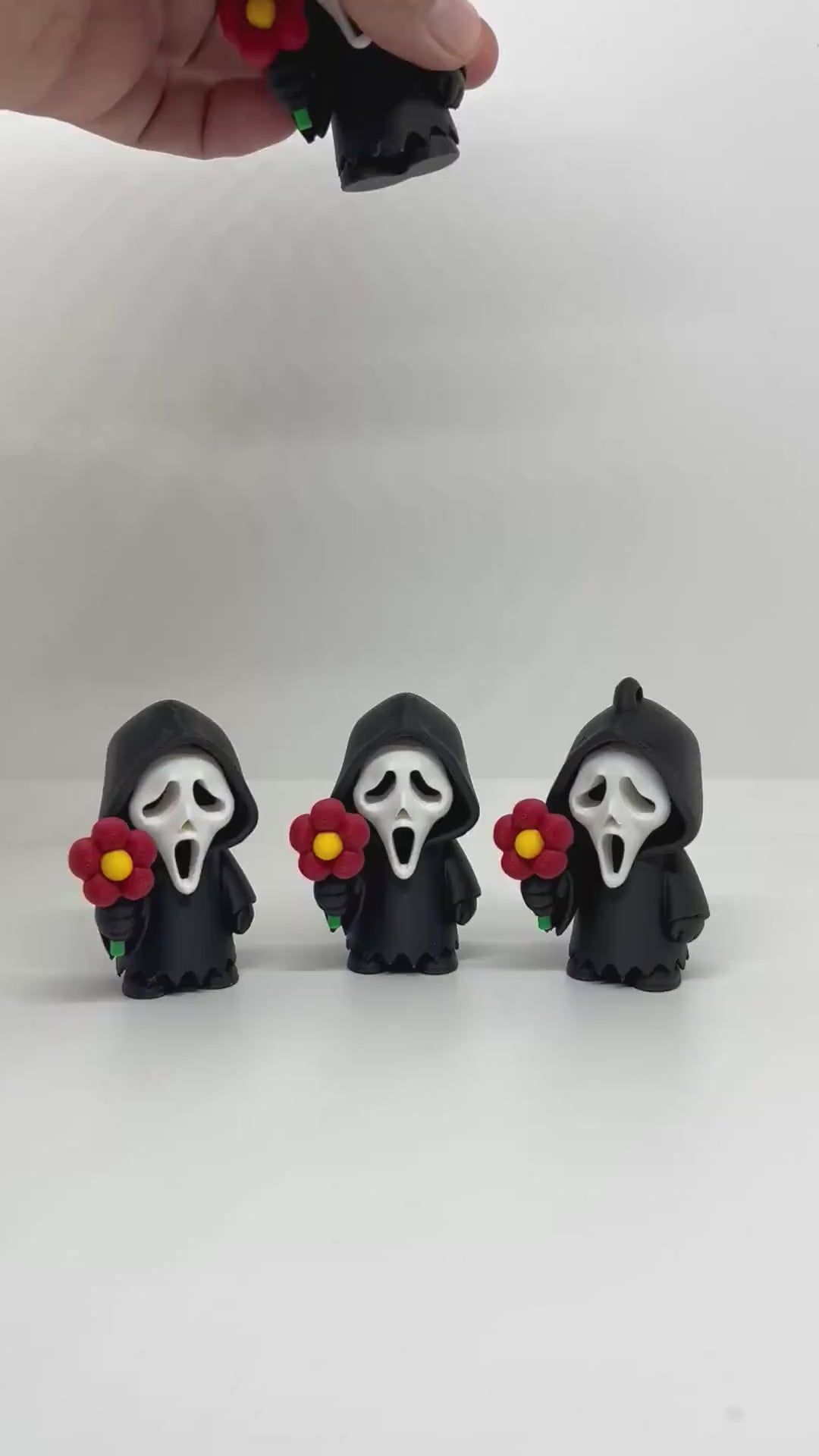 3D Printed Keyring - Romantic Ghostface